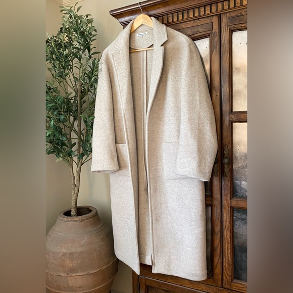 Reformation Coat - Picture 5 of 7